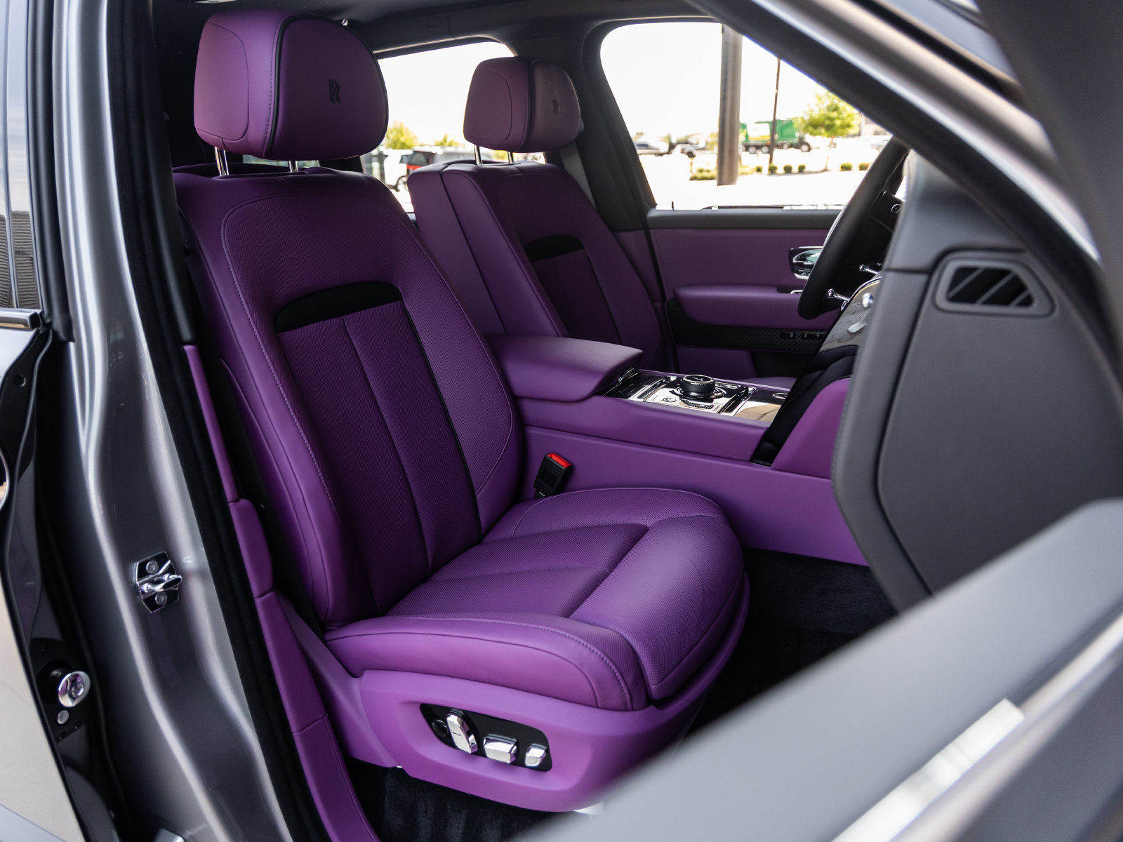 New 2027 Rolls-Royce Cullinan Black Badge AWD/4WD image 61