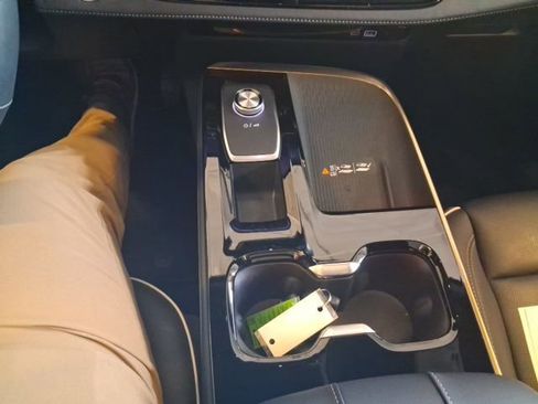 Used 2025 Buick Enclave Avenir w/ Super Cruise Package image 16