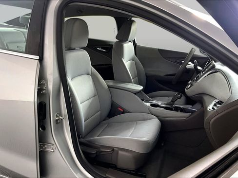 Used 2016 Chevrolet Malibu LT FWD image 8