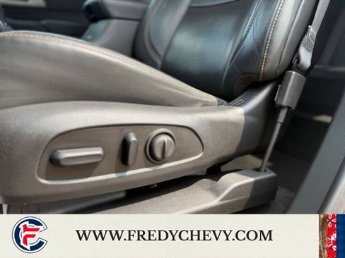 Used 2019 Chevrolet Traverse LT w/ LT Premium Package AWD/4WD image 30