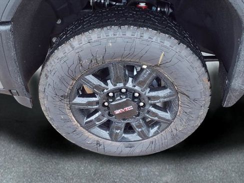 New 2026 GMC Sierra 2500 AT4 w/ AT4 Premium Plus Package image 27