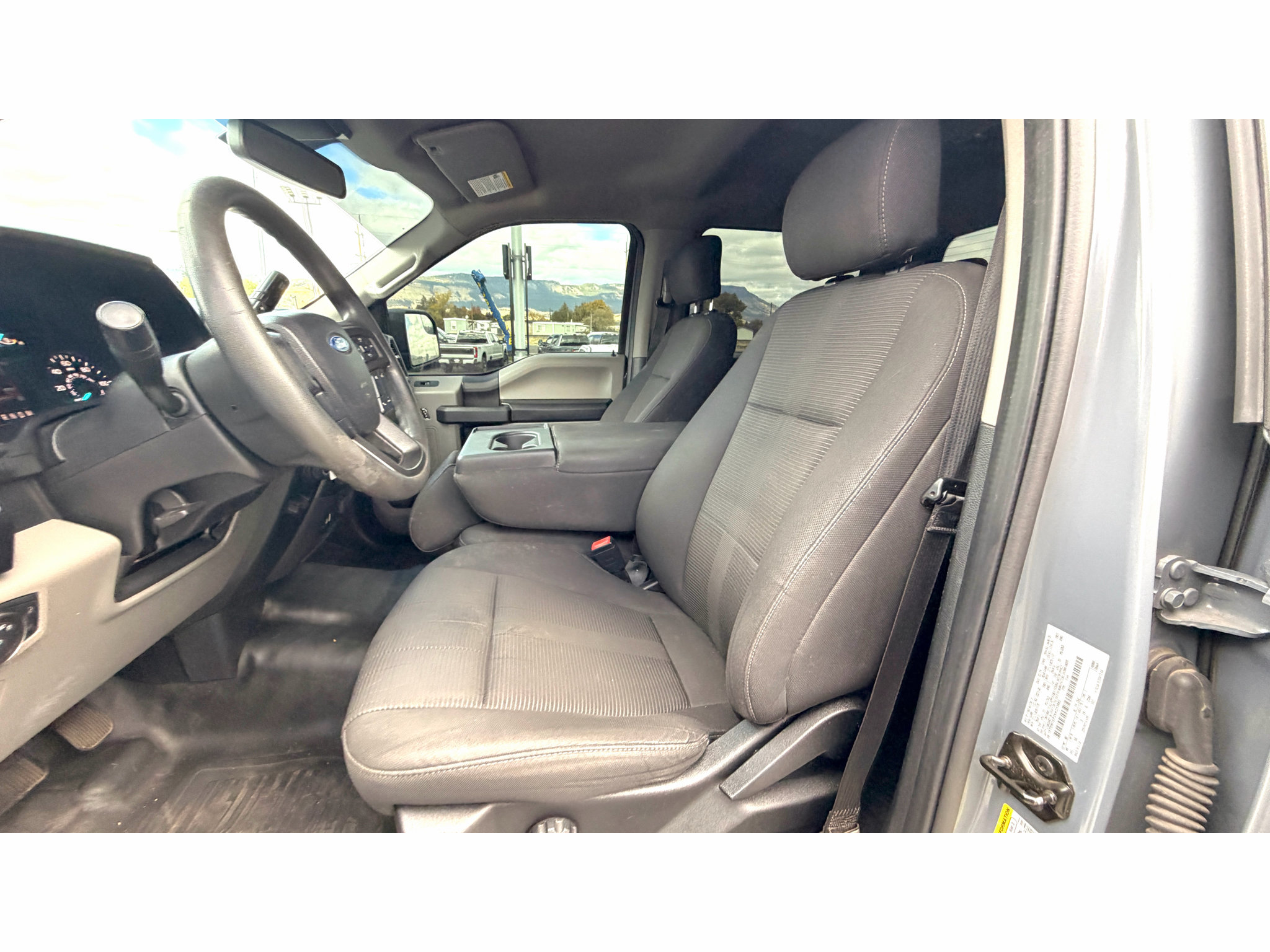 Used 2019 Ford F150 XL w/ Equipment Group 101A Mid AWD/4WD image 18