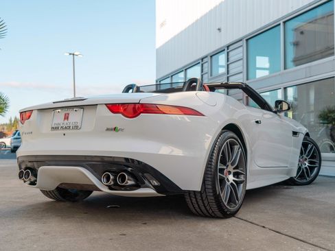 Used 2017 Jaguar F-TYPE R AWD/4WD image 12