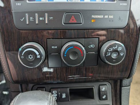 Used 2015 Chevrolet Traverse LT w/ Style and Technology Package image 27