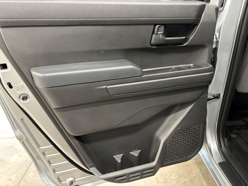 Used 2026 Toyota Tacoma SR5 AWD/4WD image 6