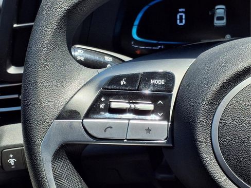 Used 2026 Hyundai Elantra SE FWD image 15