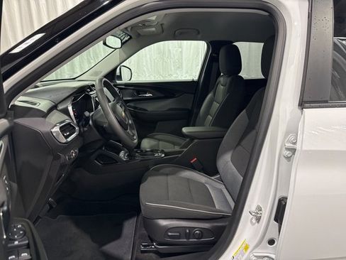 Certified 2023 Chevrolet TrailBlazer LT w/ Convenience Package image 8