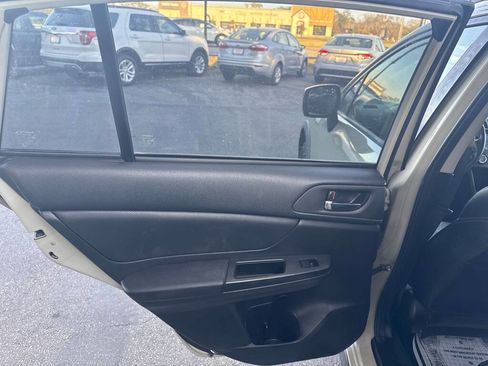 Used 2014 Subaru Crosstrek 2.0i Limited image 14