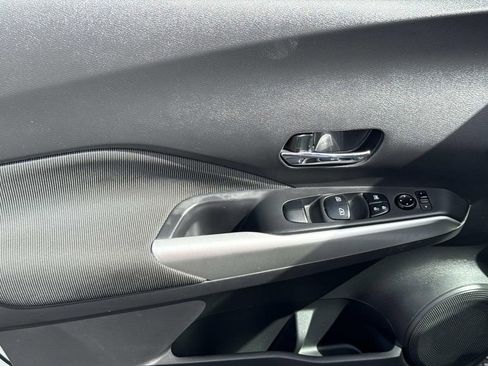 Certified 2020 Nissan Kicks SV image 16