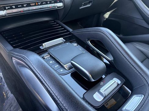 Used 2023 Mercedes-Benz GLS 450 4MATIC image 31