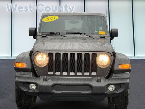 Used 2021 Jeep Wrangler Unlimited Sport image 10