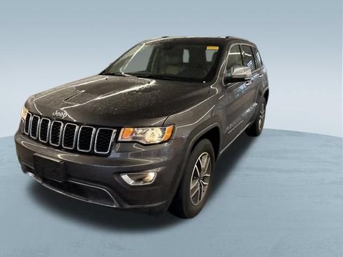Used 2020 Jeep Grand Cherokee Limited RWD image 3