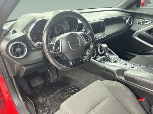Used 2019 Chevrolet Camaro LT RWD image 11