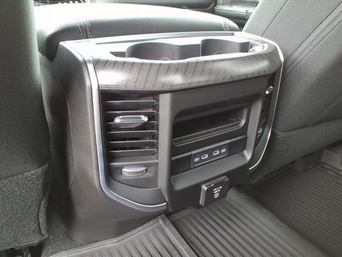New 2026 RAM 2500 Big Horn AWD/4WD image 16