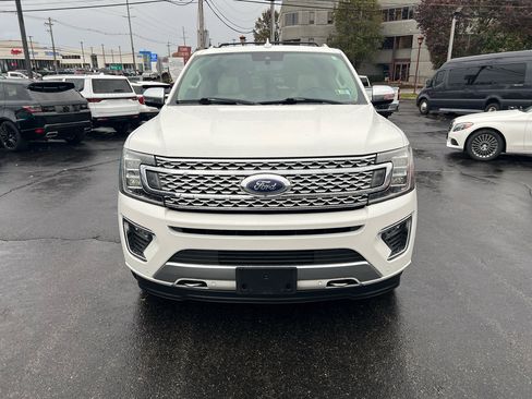 Used 2020 Ford Expedition Platinum image 2