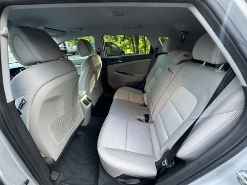 Used 2017 Hyundai Tucson Sport FWD image 17