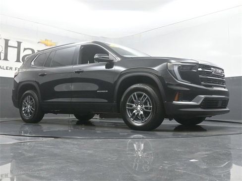 Used 2025 GMC Acadia Elevation image 2