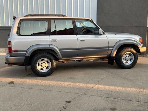 Used 1996 Toyota Land Cruiser image 28
