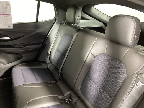 Used 2024 Buick Envista Preferred w/ Convenience I Package image 31