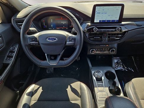 Used 2023 Ford Escape ST-Line FWD image 18