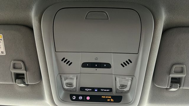 Used 2020 Chevrolet Equinox Premier AWD/4WD image 32