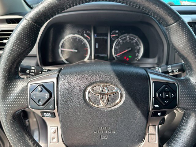 Used 2022 Toyota 4Runner Limited AWD/4WD image 29