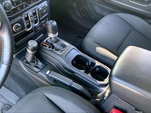 Used 2020 Jeep Wrangler Unlimited Sport AWD/4WD image 16