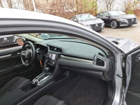 Used 2020 Honda Civic LX image 9