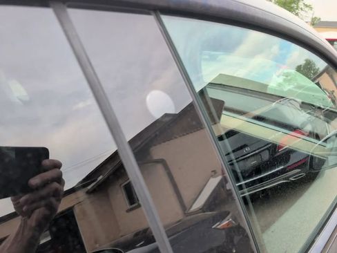 Used 2022 Tesla Model Y Long Range AWD/4WD image 25