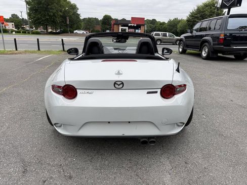 Used 2016 MAZDA MX-5 Miata Grand Touring RWD image 11
