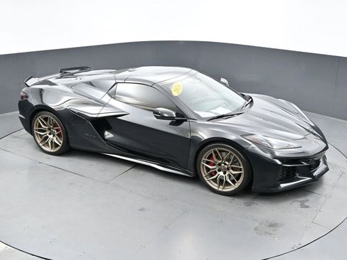 Used 2024 Chevrolet Corvette Z06 image 33