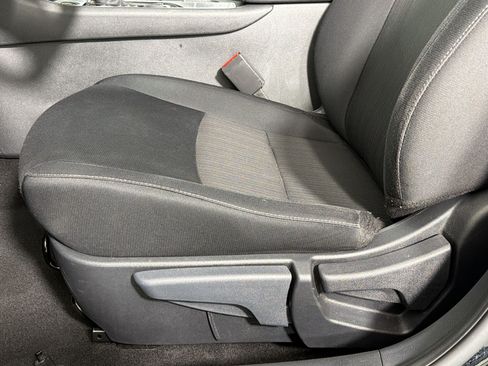 Used 2024 Nissan Sentra SV FWD image 12