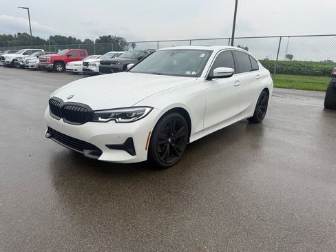 Used 2020 BMW 330i xDrive Sedan w/ Premium Package AWD/4WD image 2