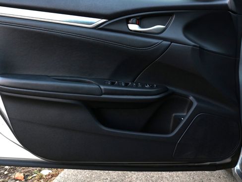 Used 2016 Honda Civic EX-L image 17