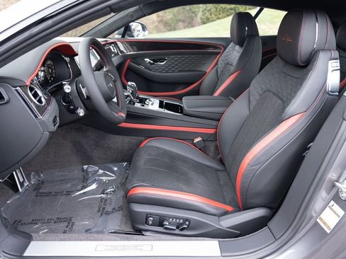 Used 2025 Bentley Continental GT Speed image 25