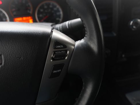 Used 2013 Nissan Titan SV w/ SV Value Truck Pkg image 22