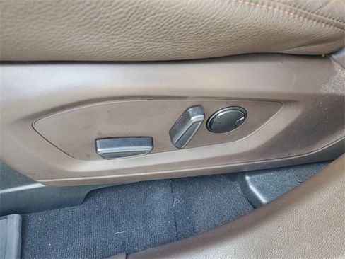 Used 2024 Ford Explorer King Ranch w/ Technology Package image 22