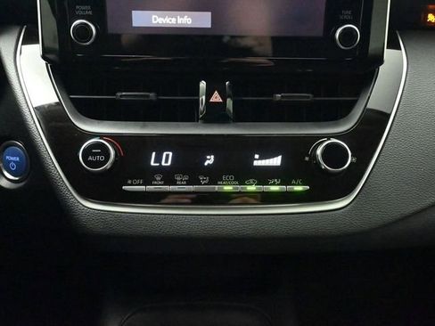 Used 2020 Toyota Corolla LE image 27