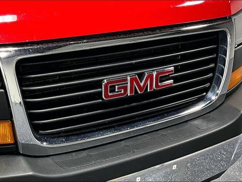 Used 2025 GMC Savana 3500 LT w/ LT Preferred Equipment Group RWD image 24