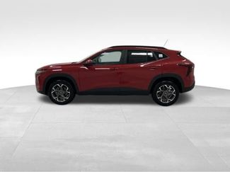New 2026 Chevrolet Trax LT w/ Sunroof Package FWD video 2