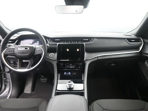 New 2026 Jeep Grand Cherokee Laredo image 25