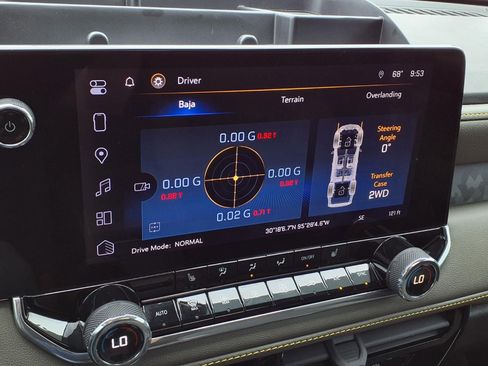 Used 2024 Chevrolet Colorado ZR2 w/ Safety Package image 15