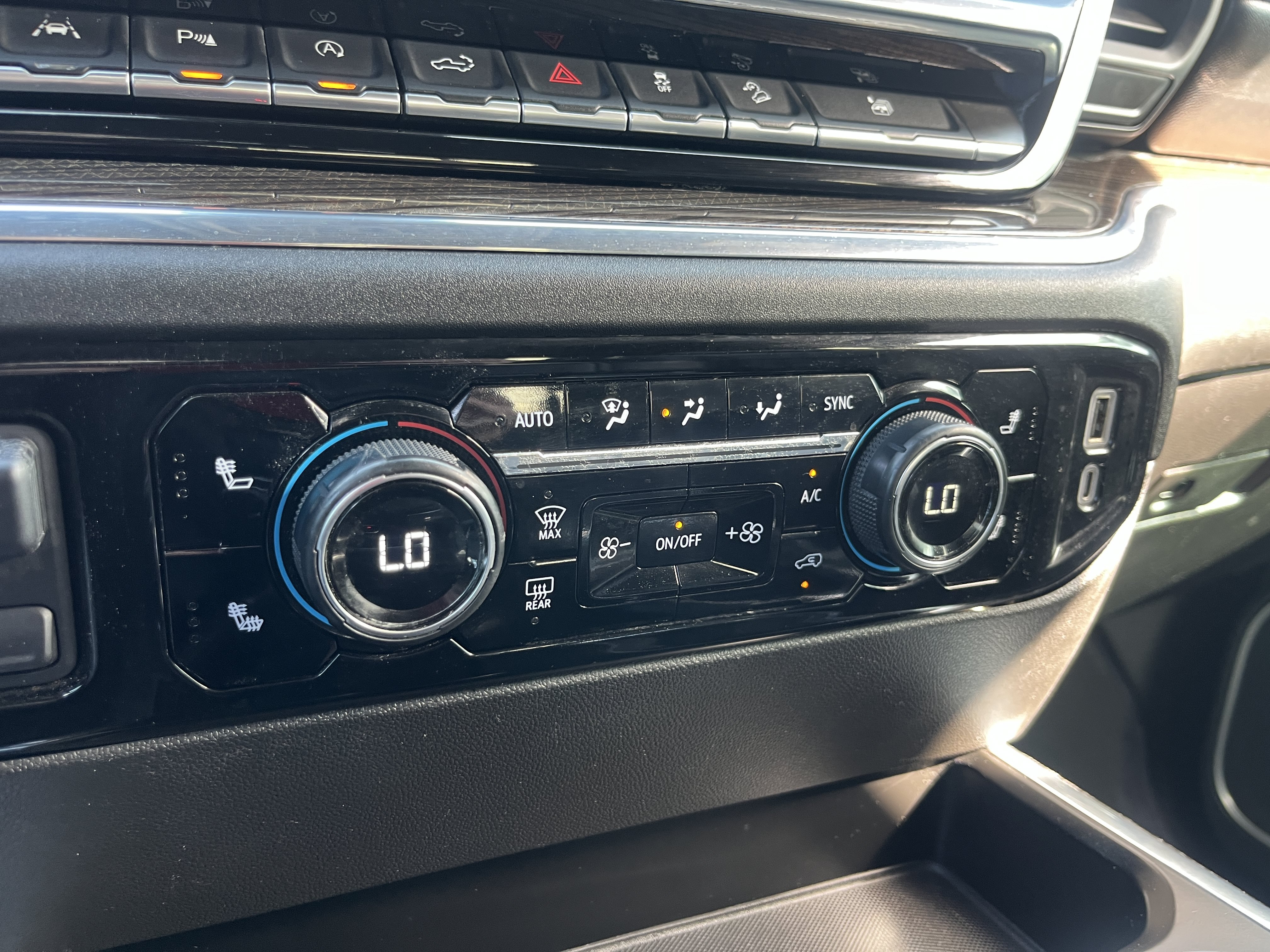 Used 2023 Chevrolet Silverado 1500 RST AWD/4WD image 29