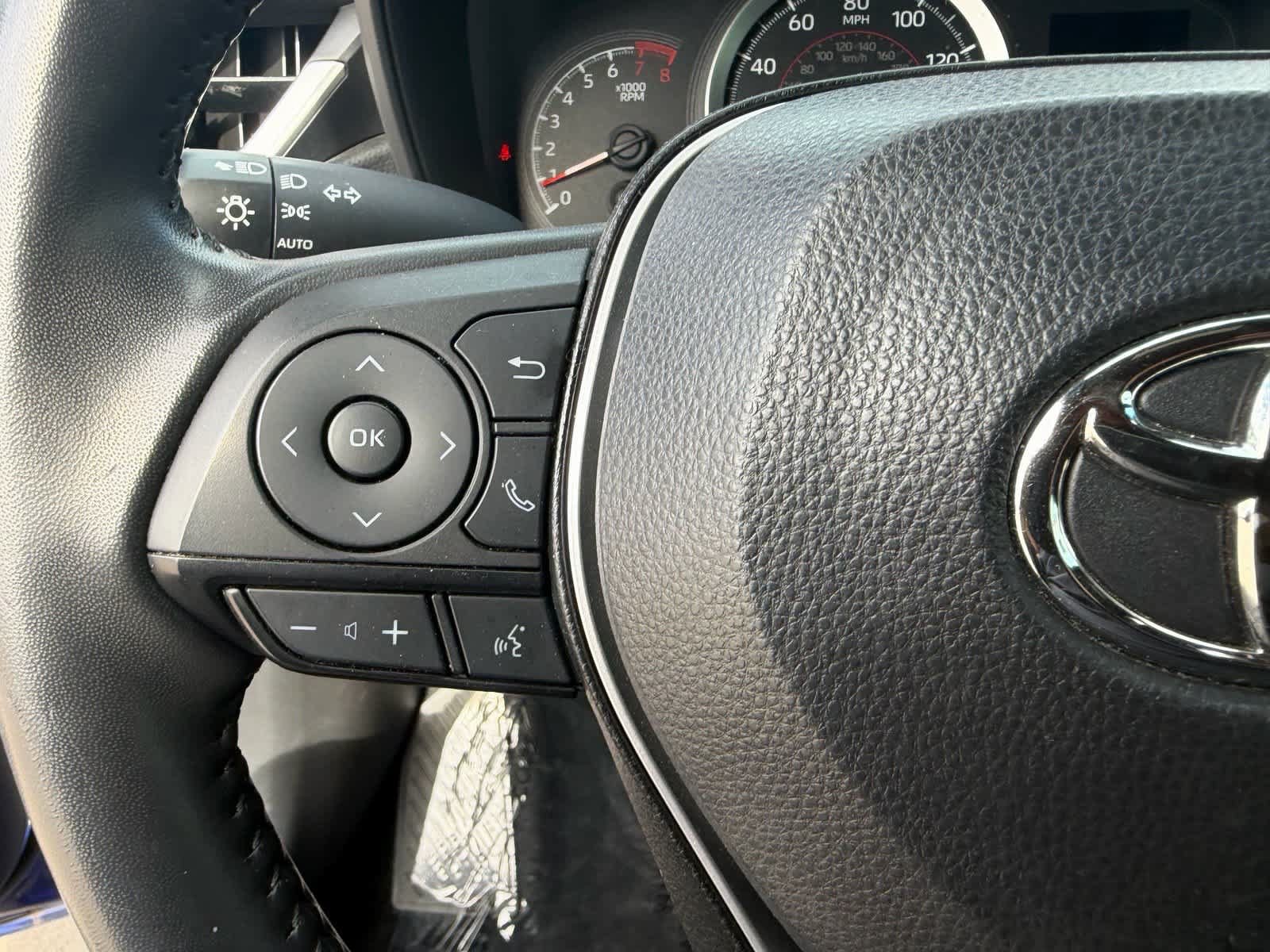 Used 2022 Toyota Corolla SE w/ Carpet Mat Package (TMS) FWD image 35