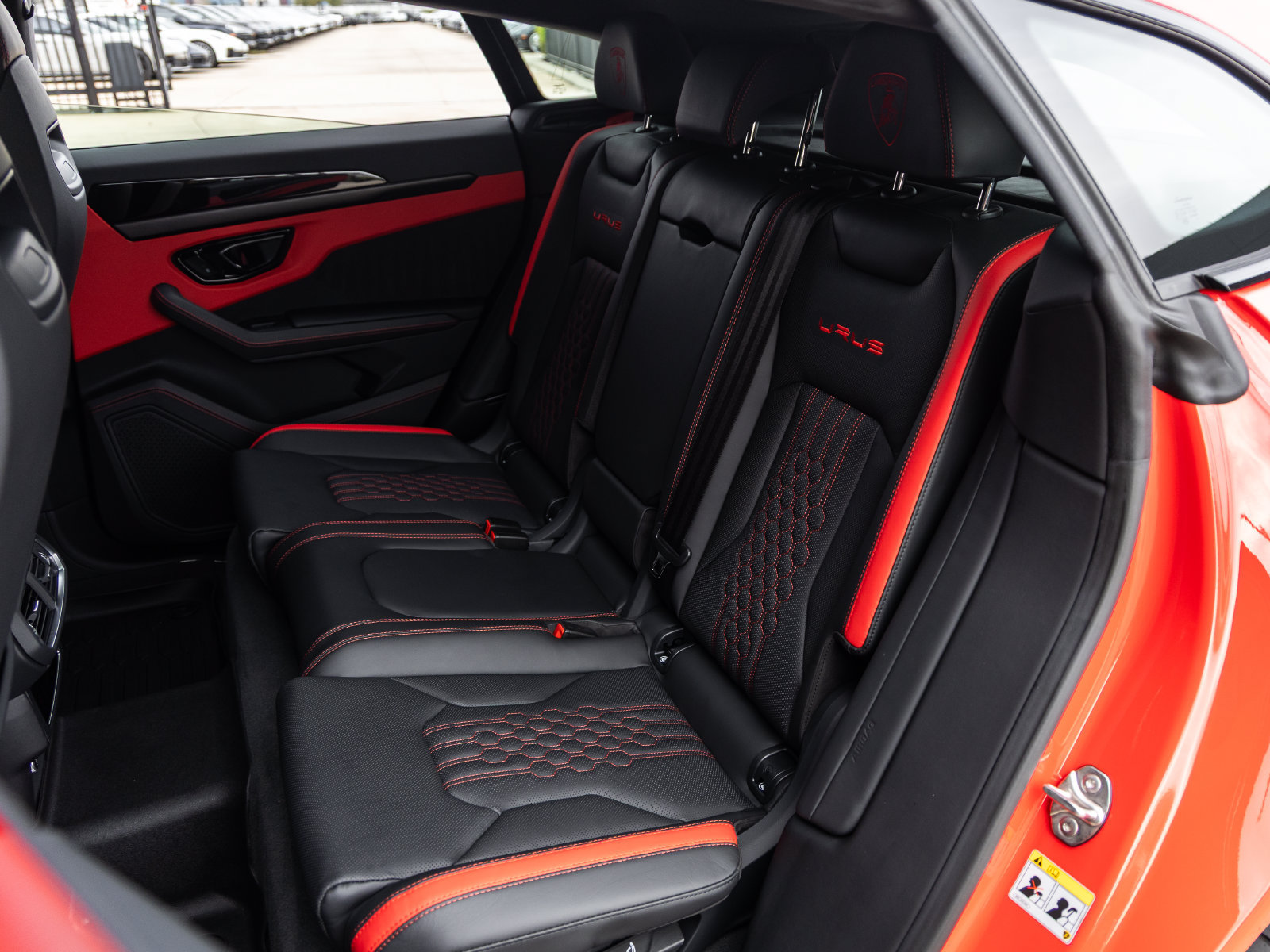 Used 2024 Lamborghini Urus S AWD/4WD image 38