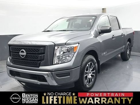 Used 2024 Nissan Titan SV w/ Accessory Utility Package RWD image 1