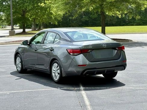Used 2025 Nissan Sentra S w/ Lighting Package FWD image 5