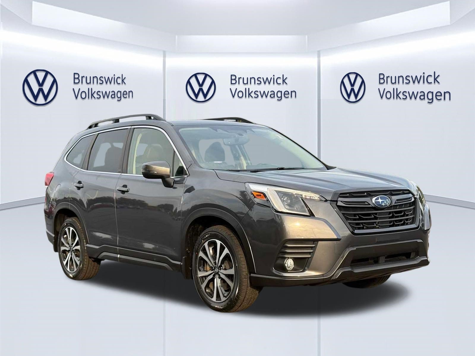 Certified 2023 Subaru Forester Limited w/ Popular Package #2 AWD/4WD image 3