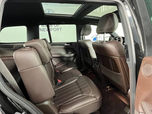 Used 2018 Mercedes-Benz GLS 450 4MATIC image 24