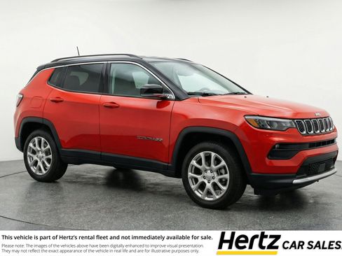 Used 2025 Jeep Compass Limited AWD/4WD image 1